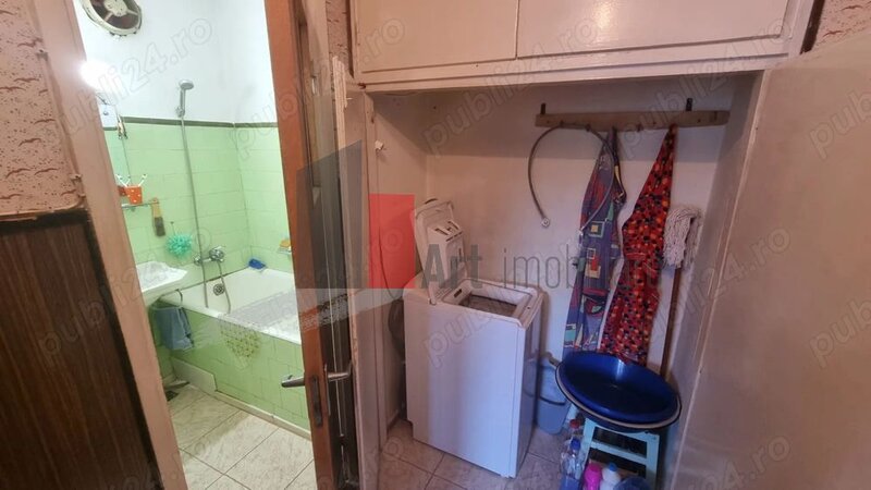 Brancoveanu, vanzare apartament decomandat 4 camere.